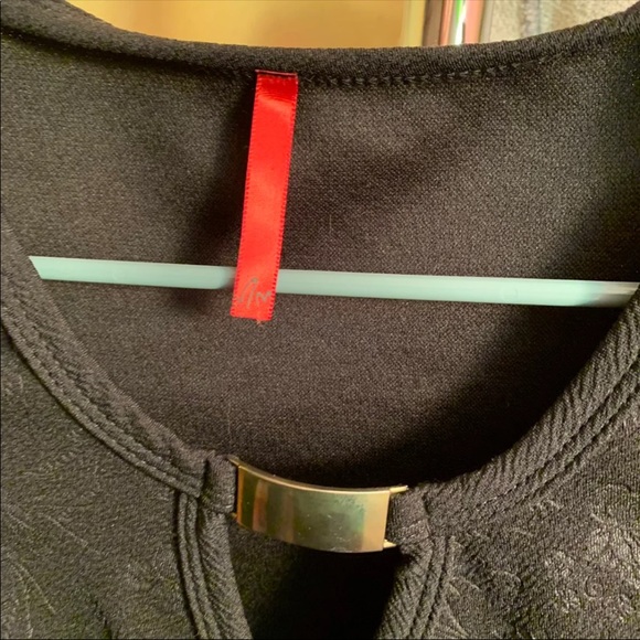 Cute date night top - Picture 2 of 2